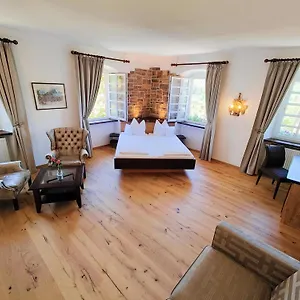 hotel-der-schafhof-amorbach.com-bavaria.com/