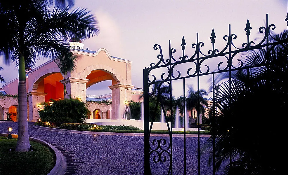Royal Hideaway Playacar All-Inclusive Adults Only Resort Playa del Carmen