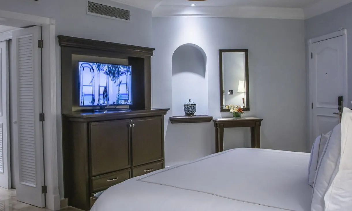 Royal Hideaway Playacar All-Inclusive Adults Only Resort Playa del Carmen 5*,  Meksika